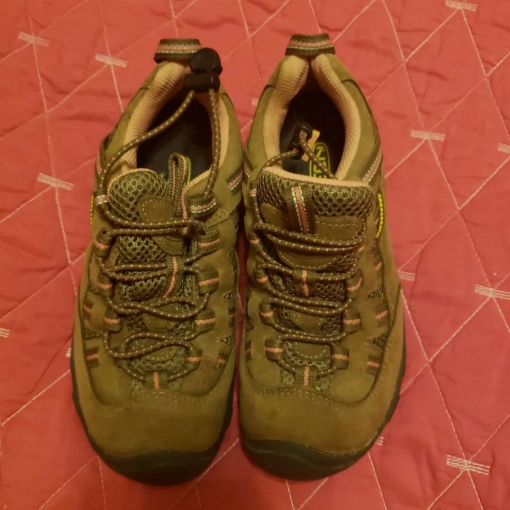 Keen shoe size 2
